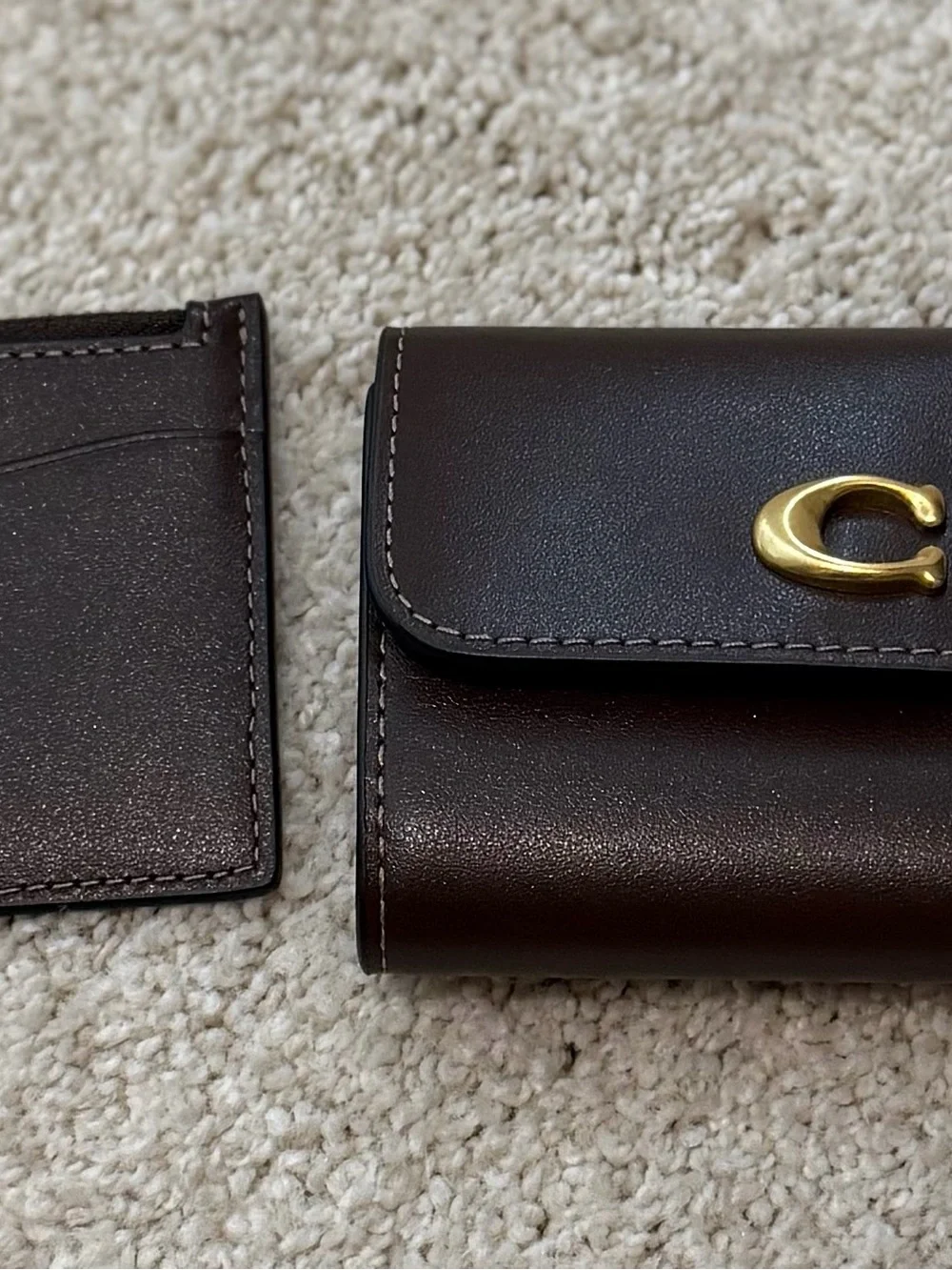 Coach Essential Card Holder Wallet